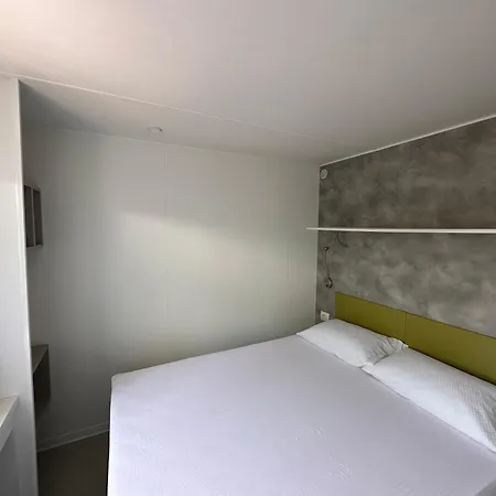 Camping Campeggio Madonna Del Ghisallo Magreglio